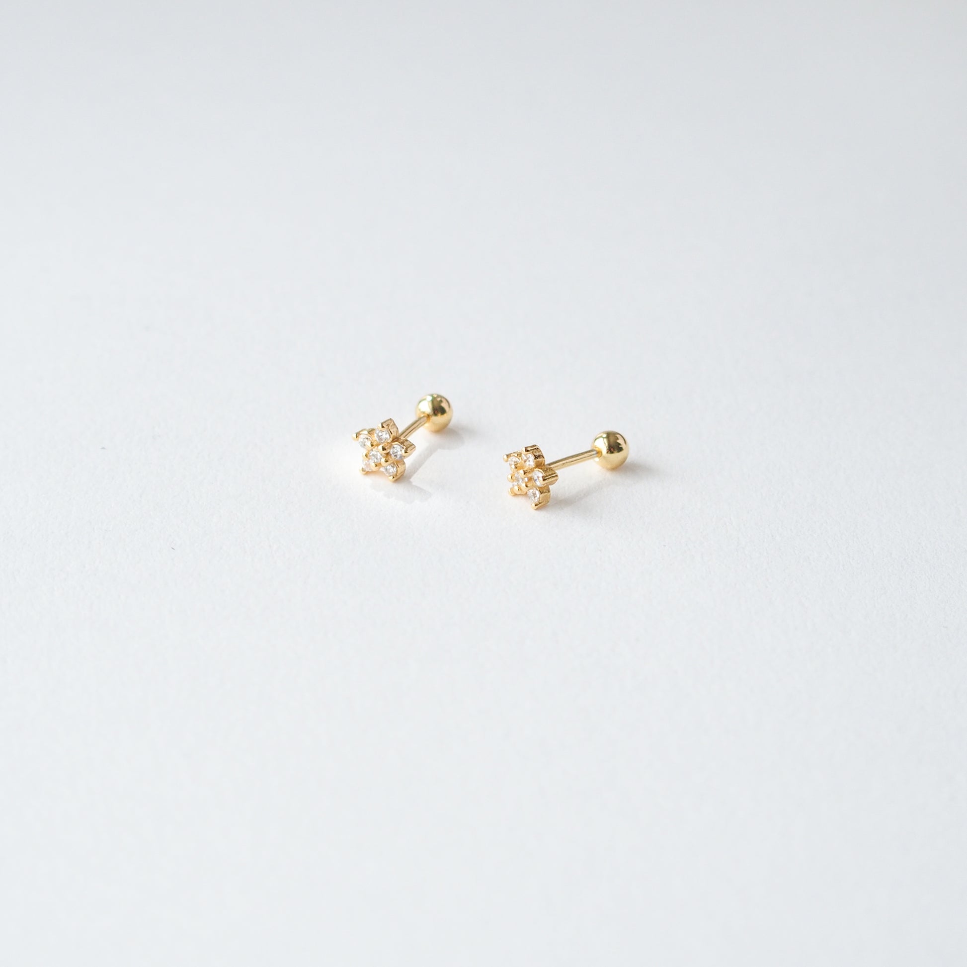 Flower Crystal Stud Earrings in Gold - toutjewellery